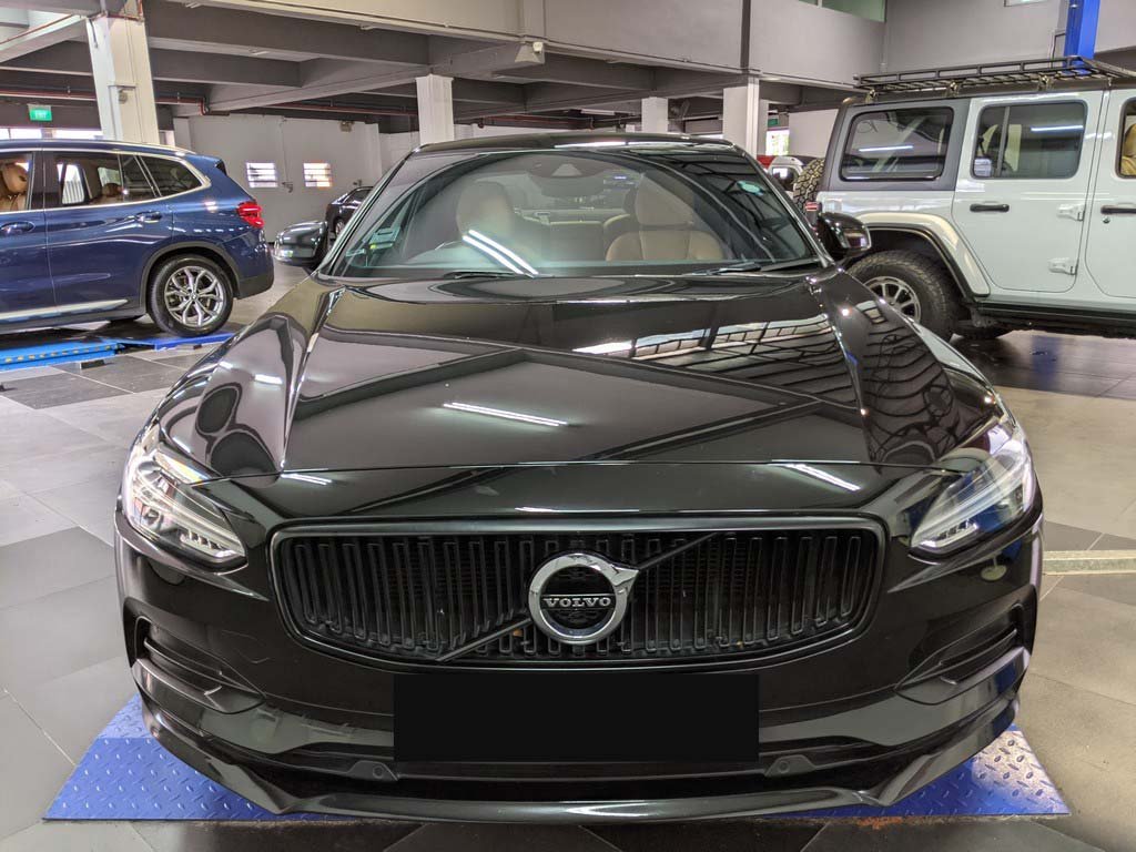 Volvo S90 T5 Momentum