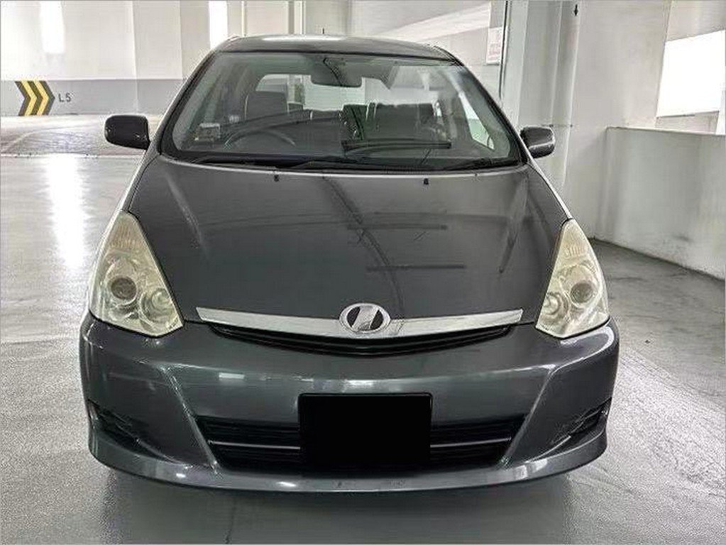 Toyota Wish 1.8 A (COE Till 01/2026)
