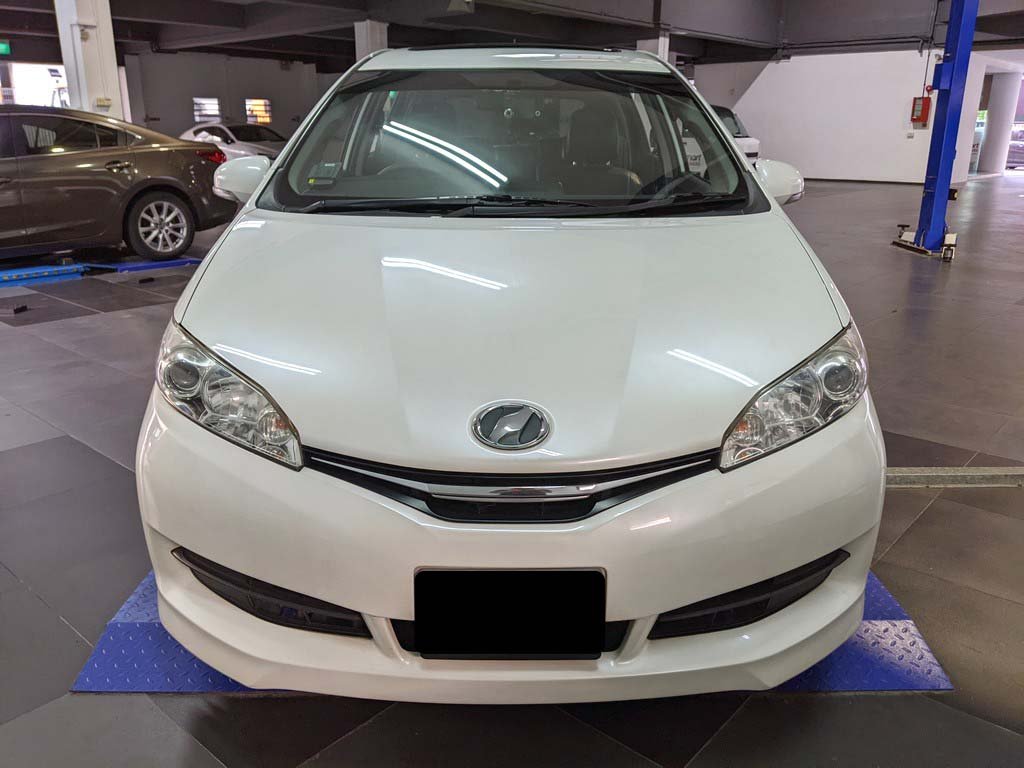 Toyota Wish 1.8X CVT Abs D/airbag 2wd 5dr