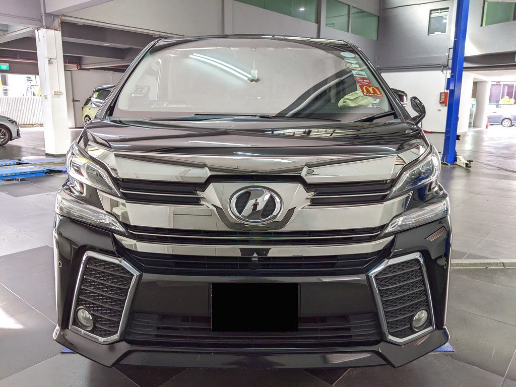Toyota Vellfire 2.5z Cvt