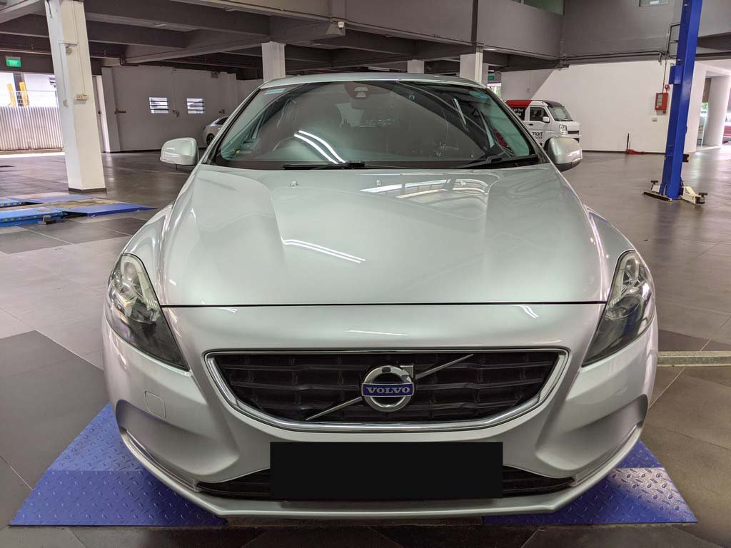 Volvo V40 T2 (A)