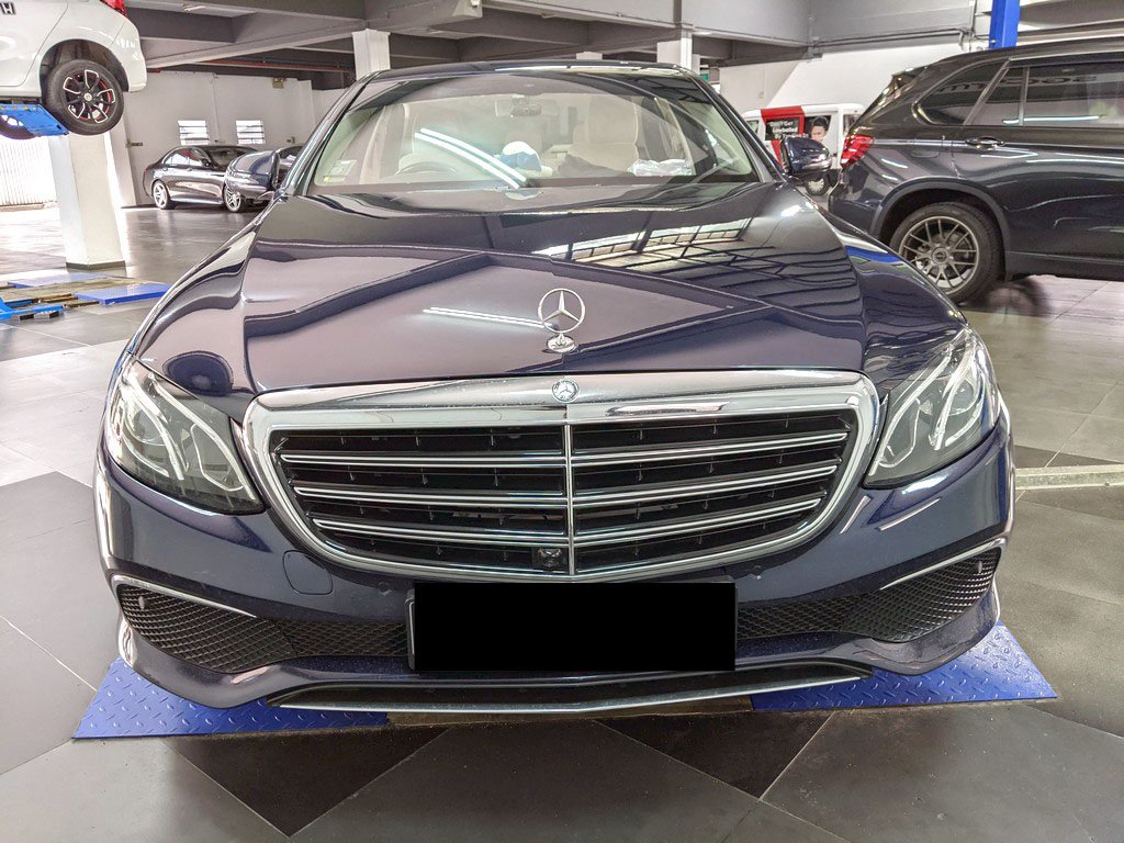 Mercedes Benz E200 Exclusive (r18 Led)
