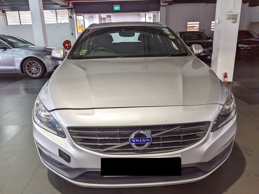 Volvo V60 D2