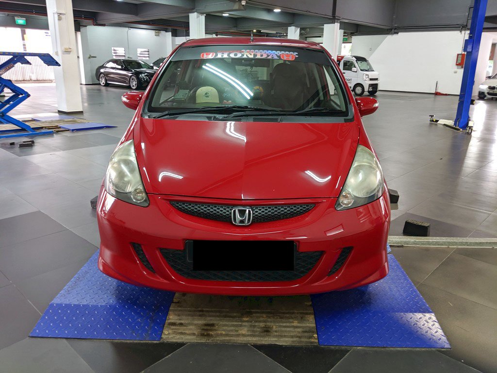 Honda Jazz 1.4A (COE Till 04/2028)