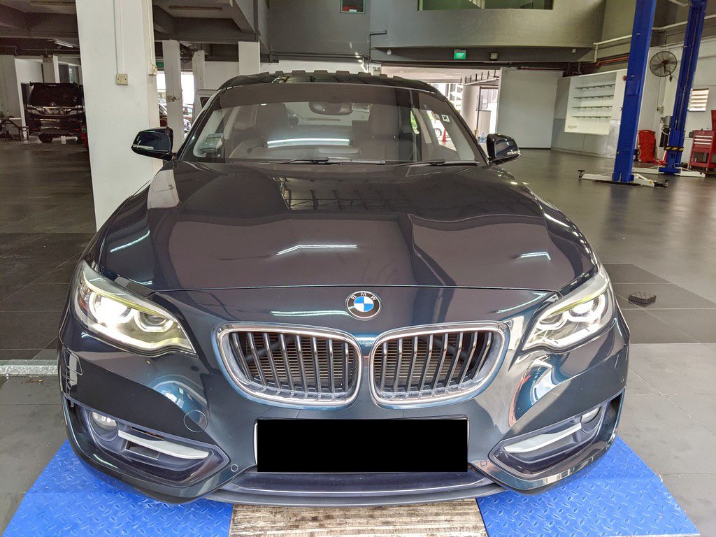 BMW 218i Coupe At Hid Abs Nav Sr