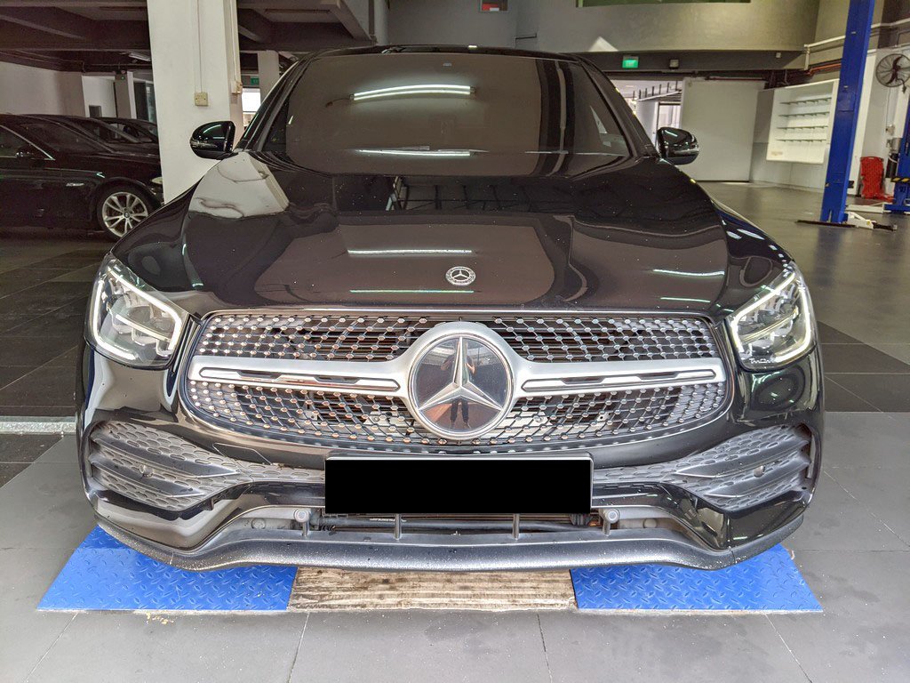 Mercedes Benz Glc300 Coupe Amg Line 4matic M (Hybrid)