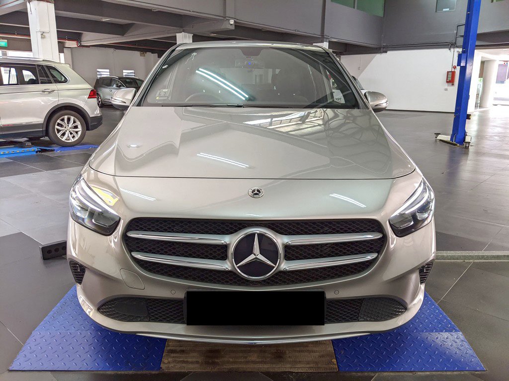 Mercedes Benz B200 Progressive (r18 Led)