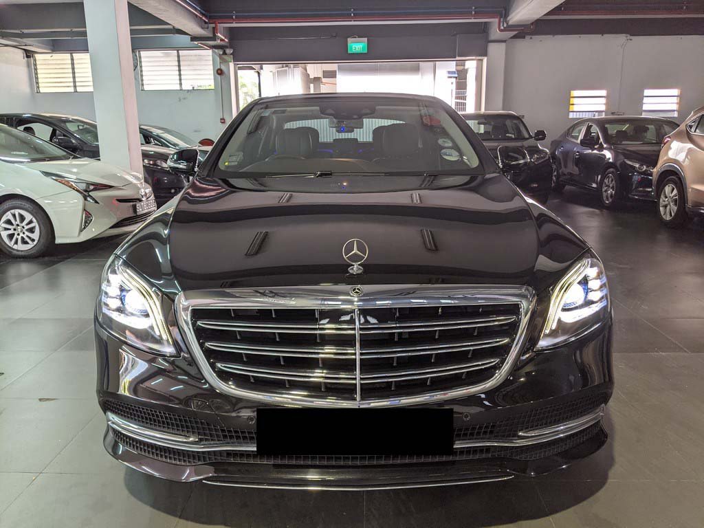 Mercedes Benz S320L (R19 Led)