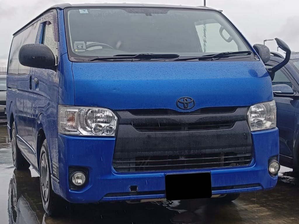 Toyota Regius Ace Super Gl Dark Prime 3.0 Auto