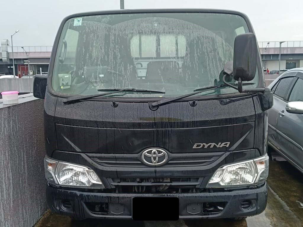 Toyota Dyna 150 5mt