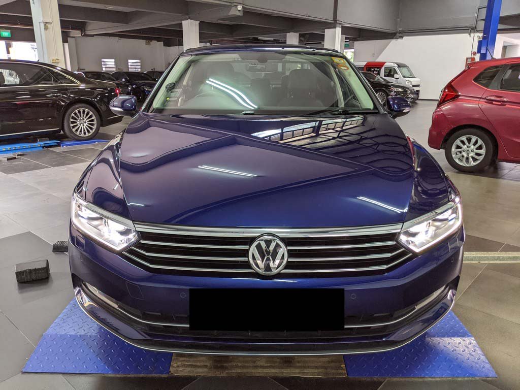 Volkswagen Passat B8 1.8 Tfsi AT 3g24jz