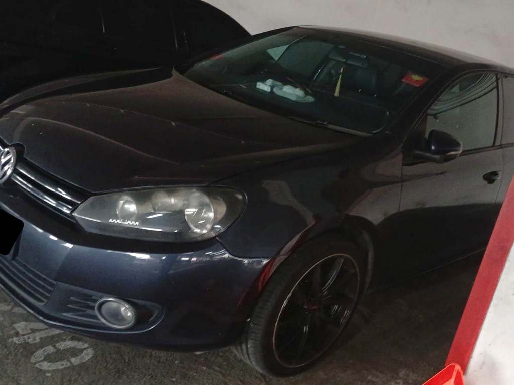 Volkswagen New Golf 1.4 At 5k13g5 (COE Till 01/2025)