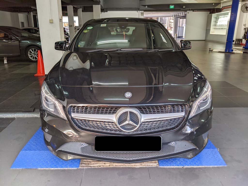 Mercedes Benz CLA180 (R18 Bi)