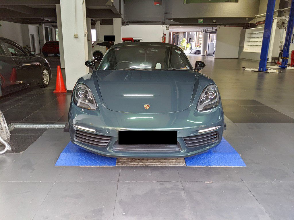 Porsche 718 Boxster S A (COE Till 02/2032) (PI Used)