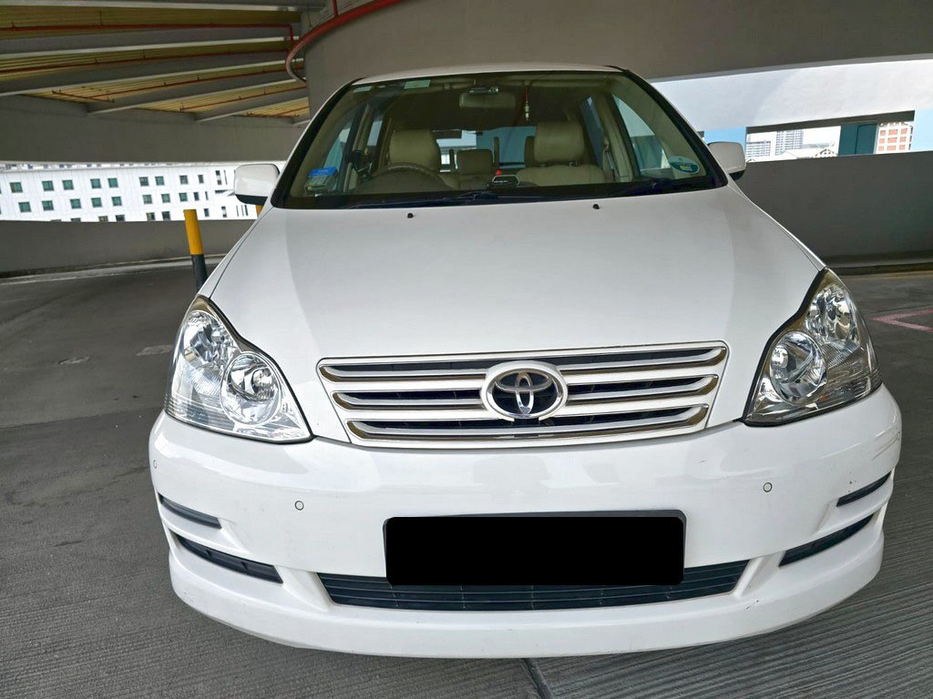 Toyota Picnic Auto W/o Roof Rack (COE Till 02/2027)