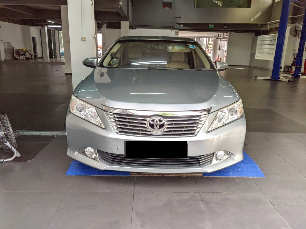 Toyota Camry 2.5 Auto