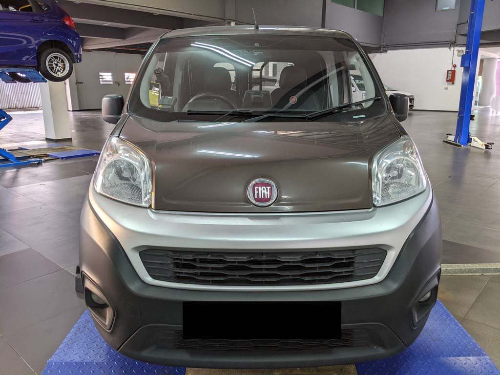 Fiat Fiorino Cargo 1.3mta E6 Glazed