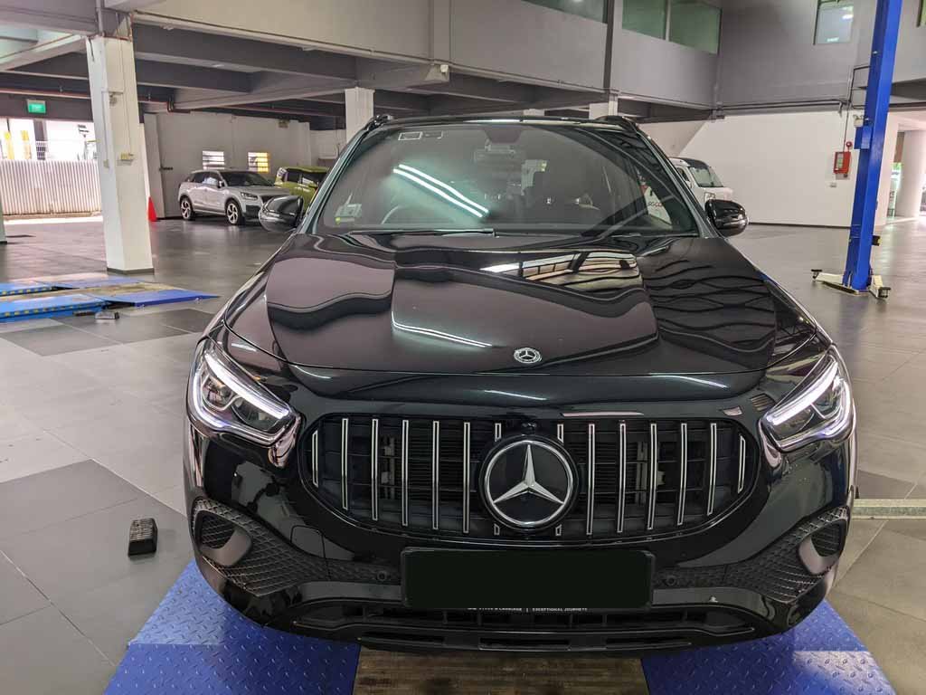 Mercedes Benz GLA180 Progressive