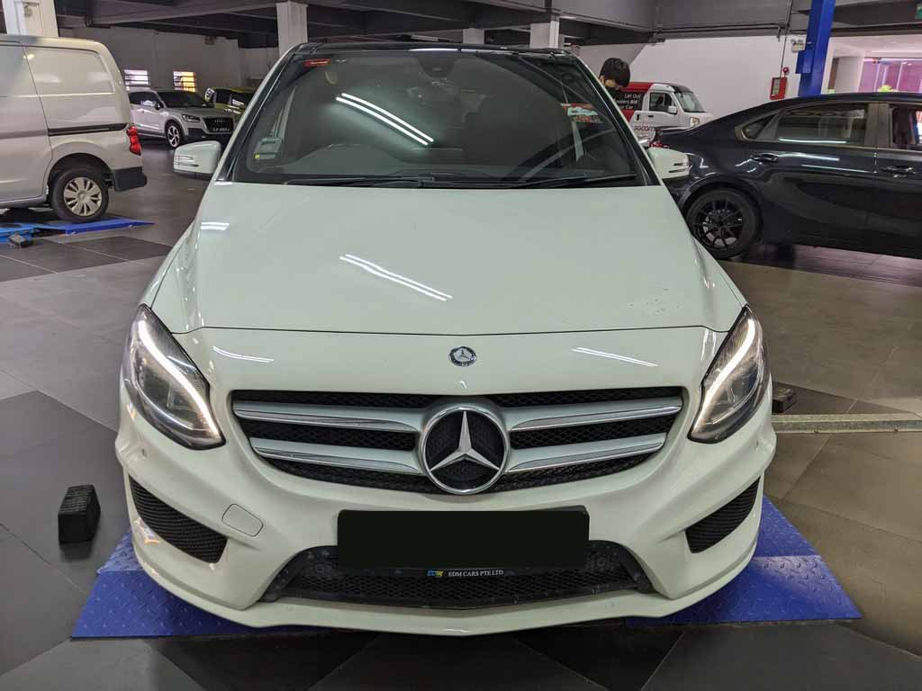 Mercedes Benz B180 Amg Line (r18 Led Sr)