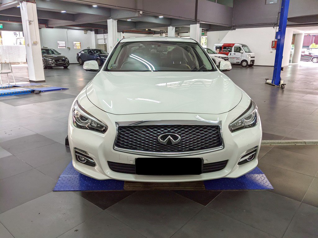 Infiniti Q50 2.0t A/t (r18)