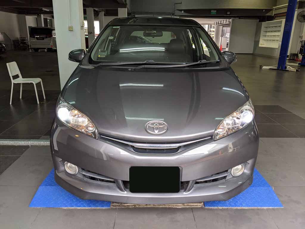 Toyota Wish 1.8 CVT