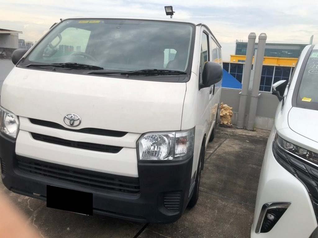 Toyota Hiace Van Turbo 5dr Mt