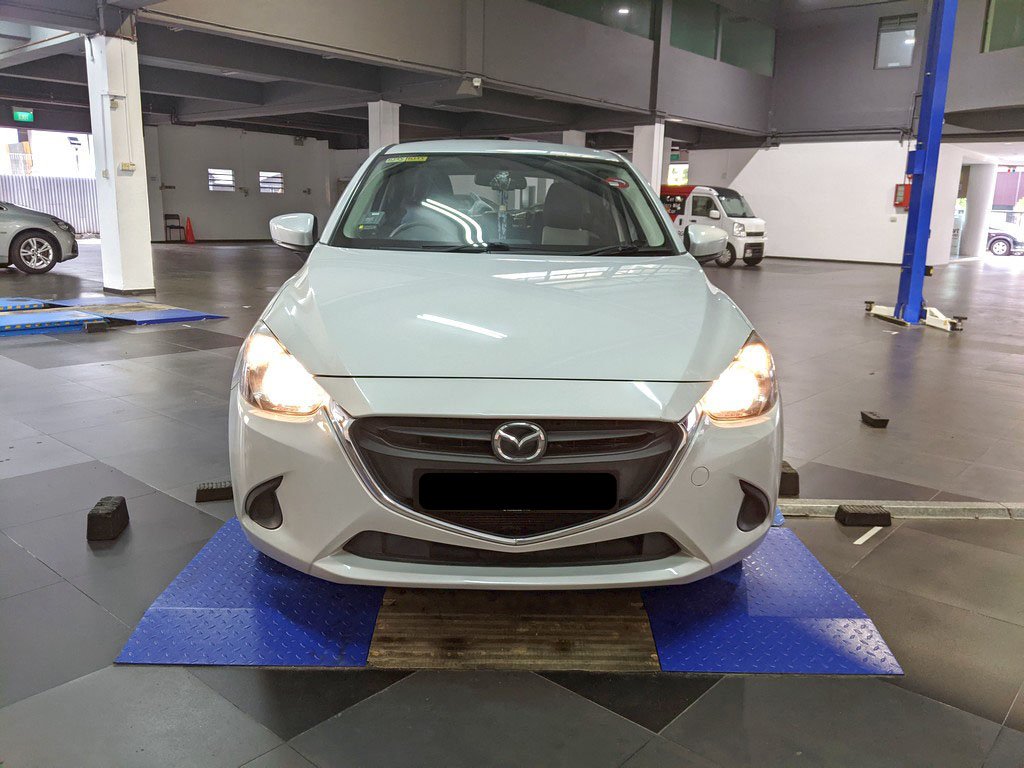 Mazda 2 Hatchback 1.5 At Standard 2wd