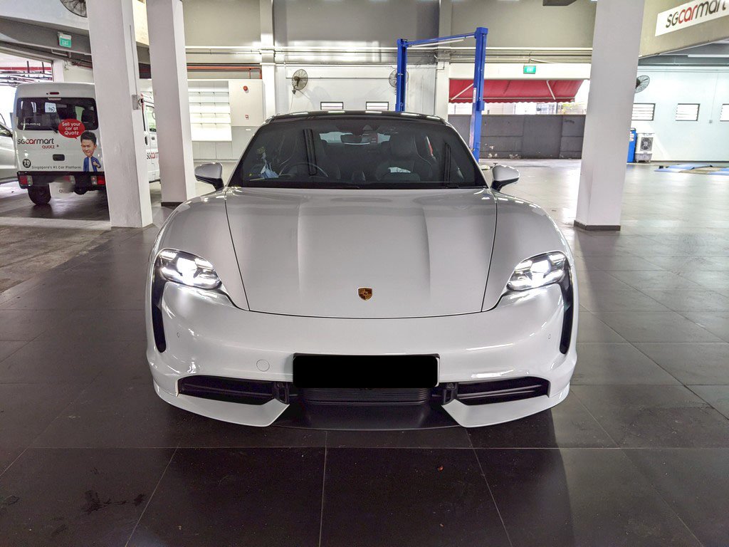 Porsche Taycan Turbo (Electric Vehicle)