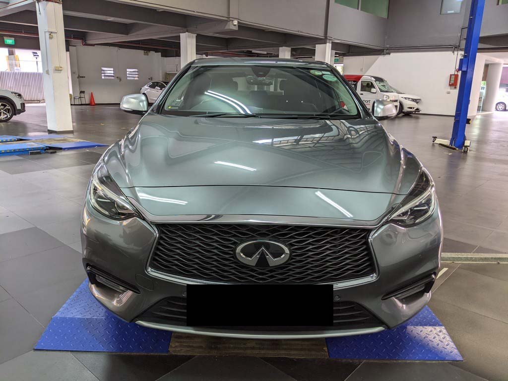 Infiniti Q30 1.5D Premium Dct