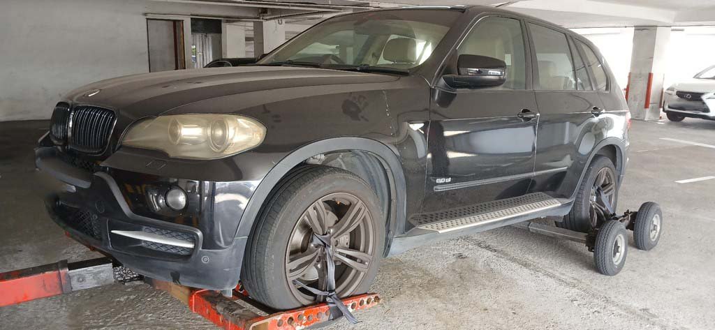 BMW X5 3.0SI XL (COE Till 09/2027)