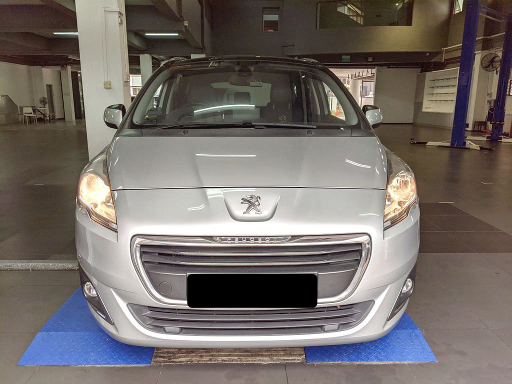 Peugeot 5008 1.6 Bluehdi Eat6 S/r