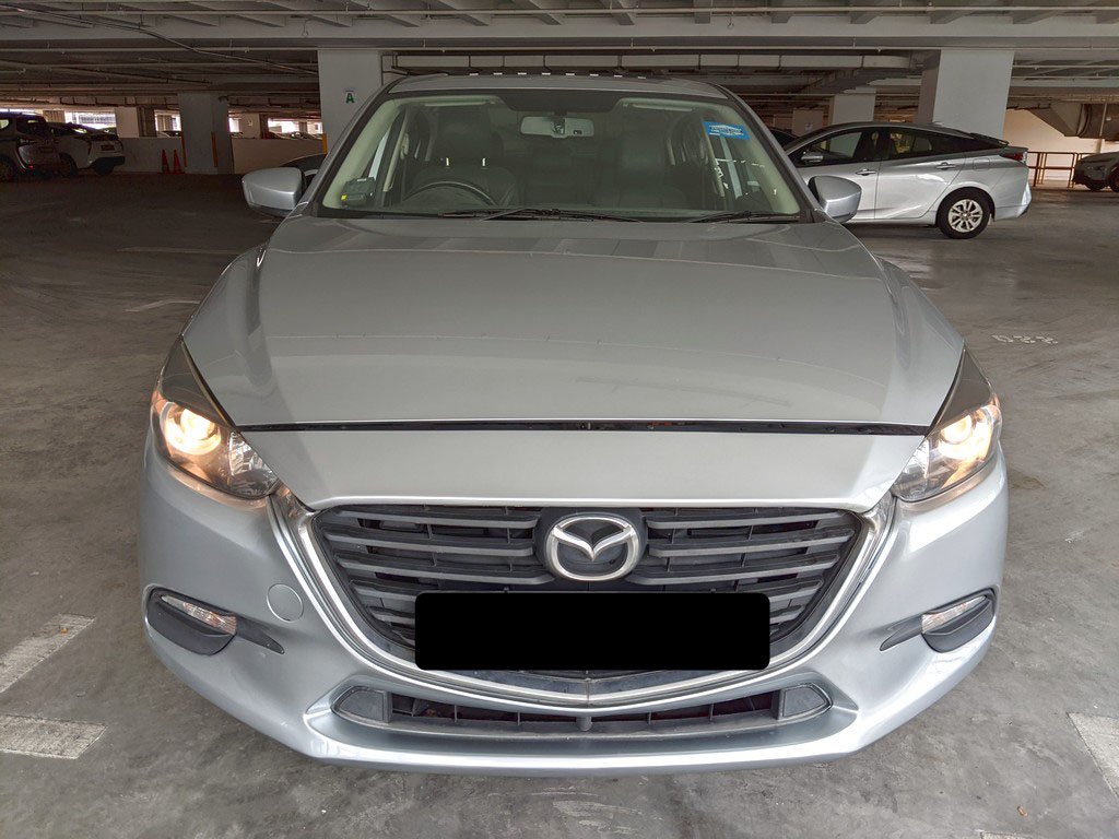 Mazda 3 Sedan 1.5 At Eu6