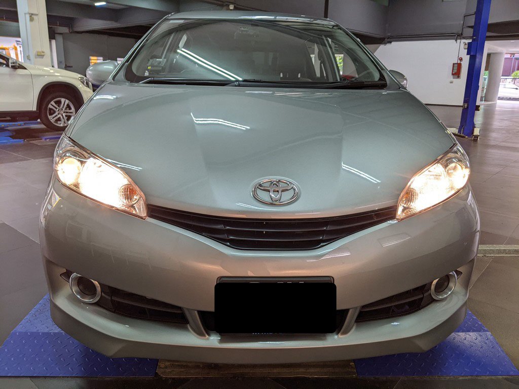 Toyota Wish 2.0 Auto (COE Till 07/2030)