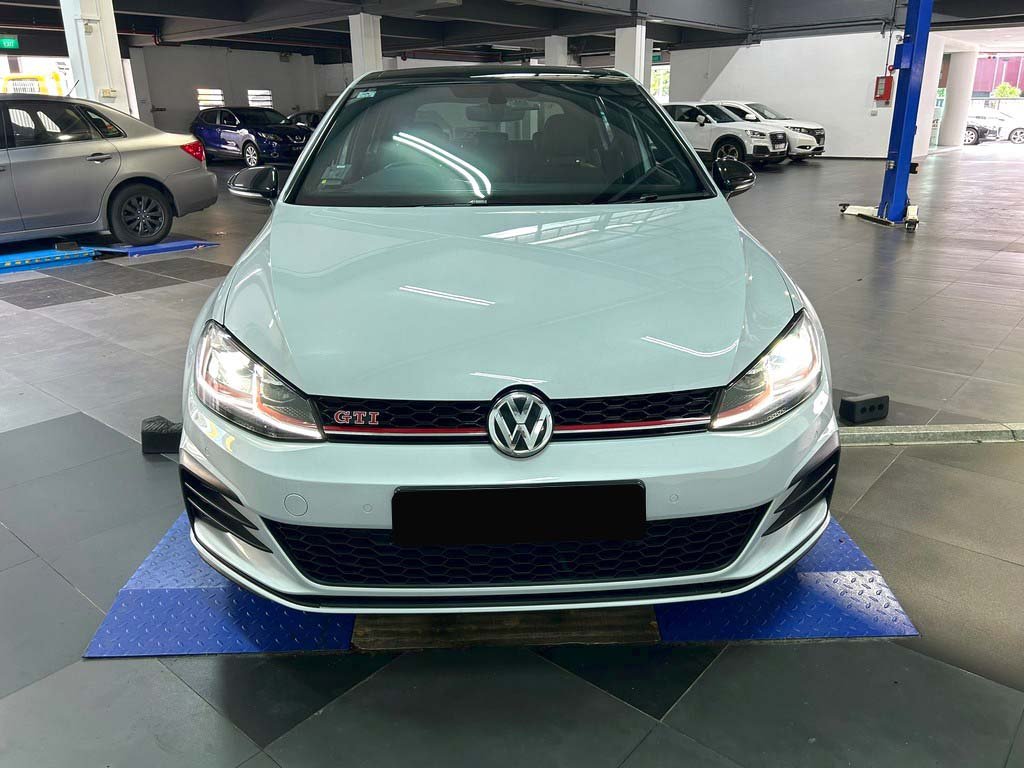 Volkswagen Golf GTI 2.0 DSG