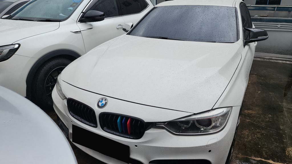 BMW 316I 1.6 AT D/Ab 4dr Abs Hid (COE Till 03/2033)