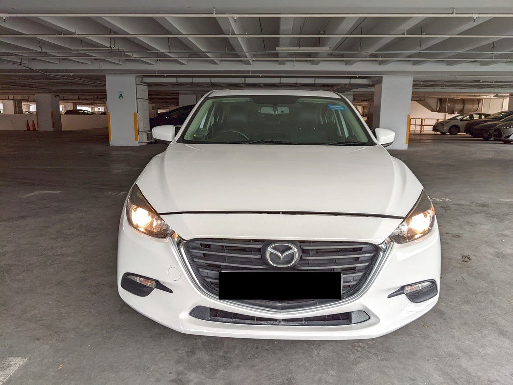 Mazda 3 Sedan 1.5 At Eu6