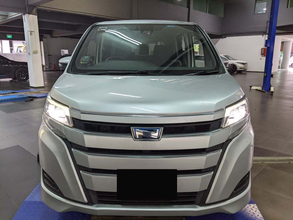Toyota Noah Hybrid 1.8x Cvt (Hybrid)