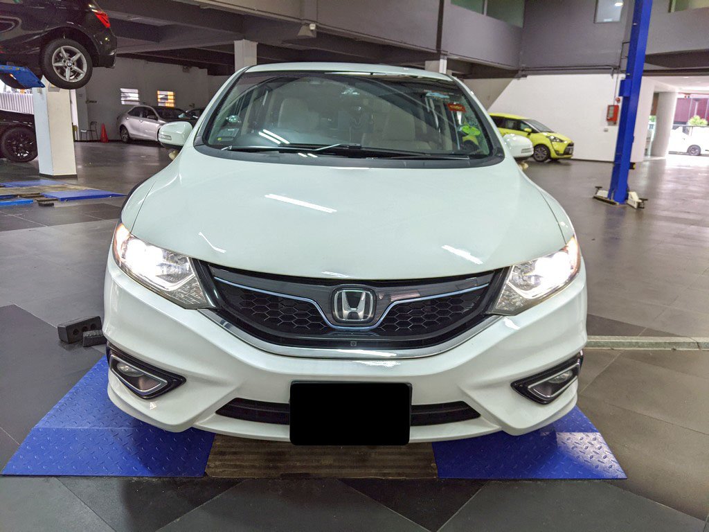 Honda Jade 1.5x A (Hybrid)
