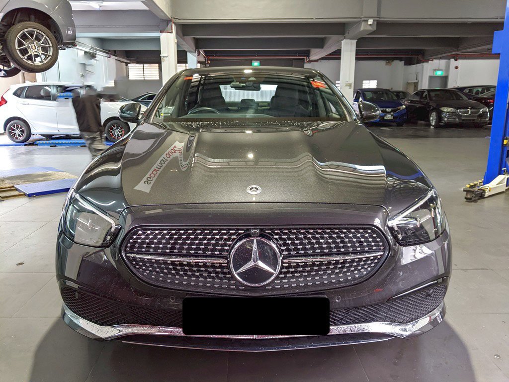 Mercedes Benz E200 Sport M Hybrid (Hybrid)