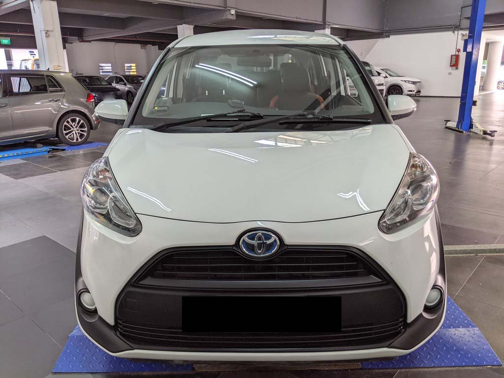 Toyota Sienta Hybrid 1.5x Cvt (Hybrid)