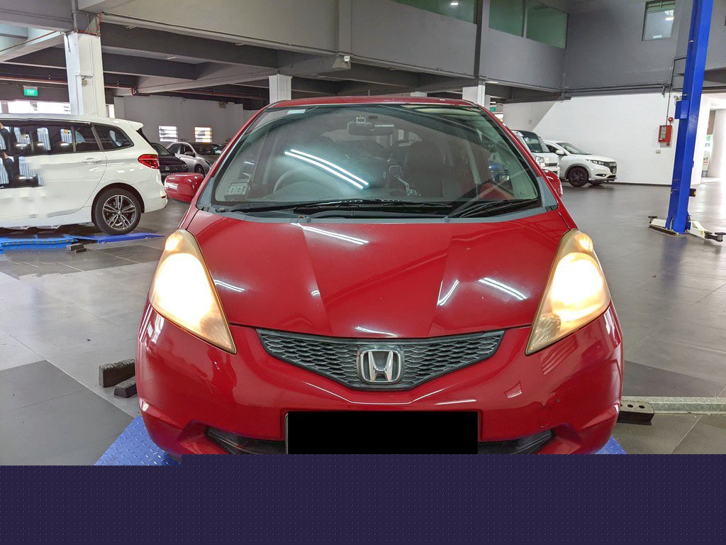 Honda Fit 1.3g A (COE Till 09/2028)
