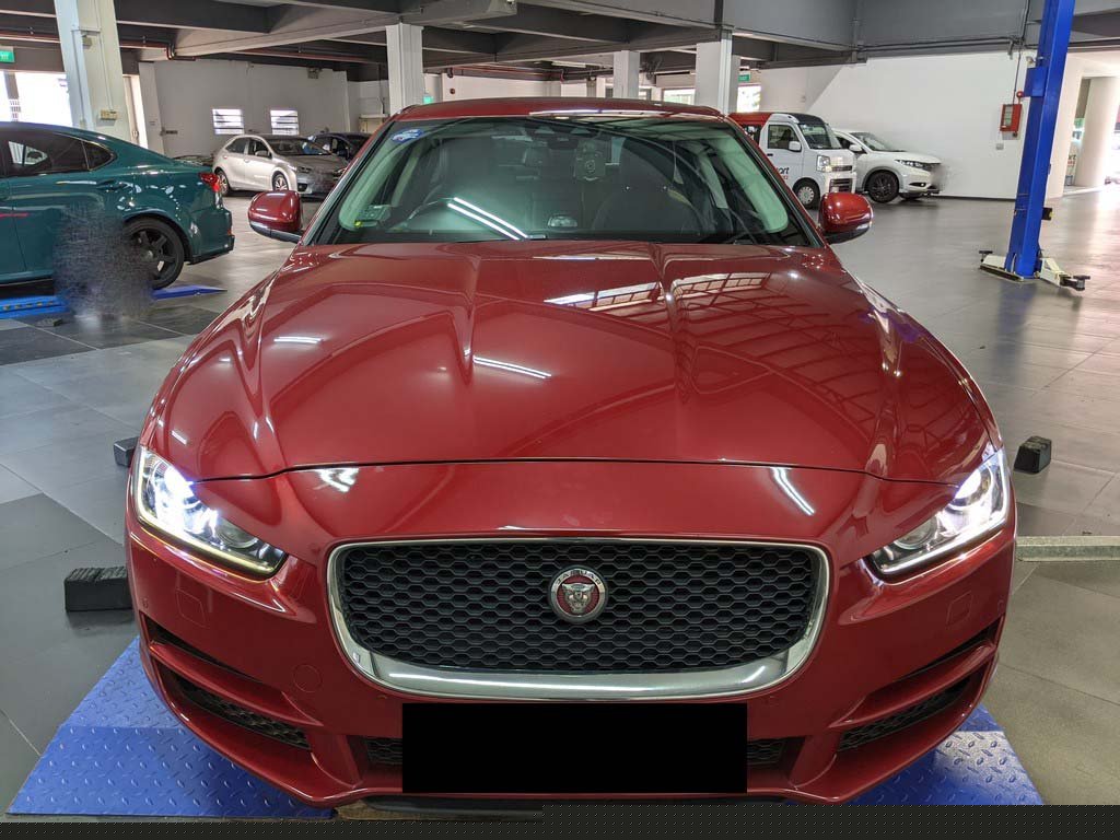 Jaguar Xe 2.0L I4d