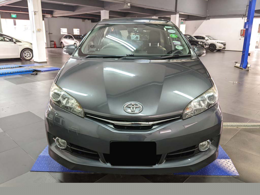 Toyota Wish 1.8 CVT