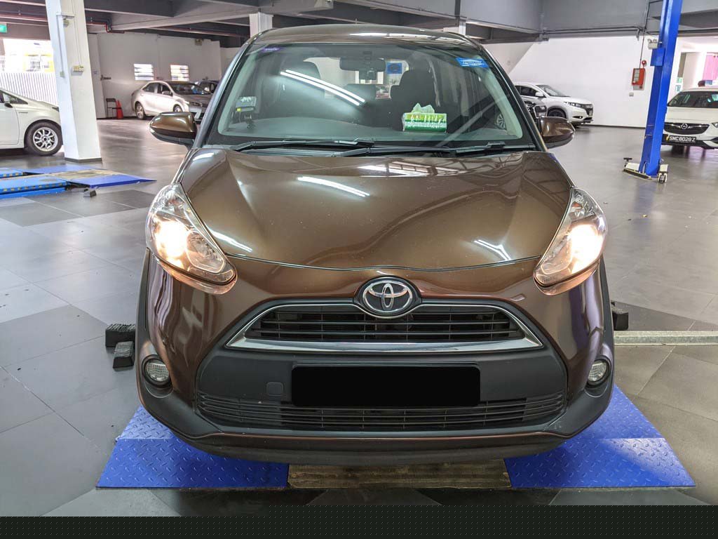Toyota Sienta Standard (Auto)