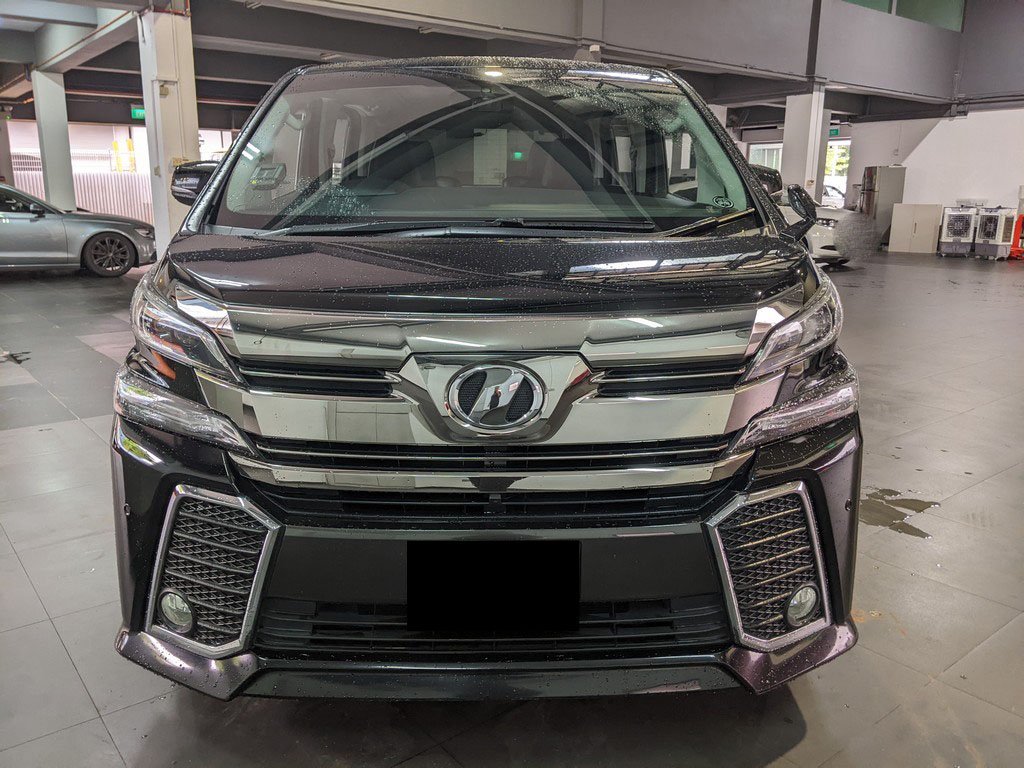 Toyota Vellfire 2.5z Cvt