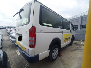 Toyota Hiace Dx 2.8 Auto