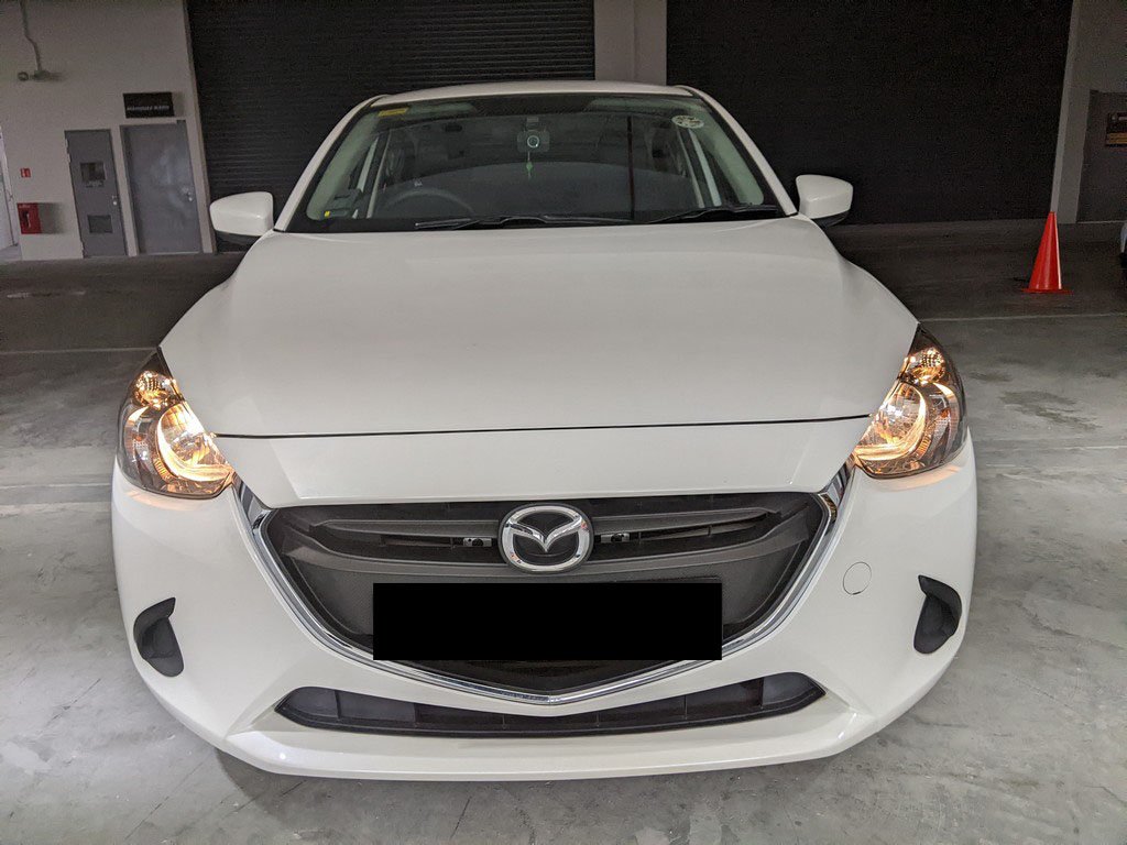 Mazda 2 Hatchback 1.5 At Standard 2wd