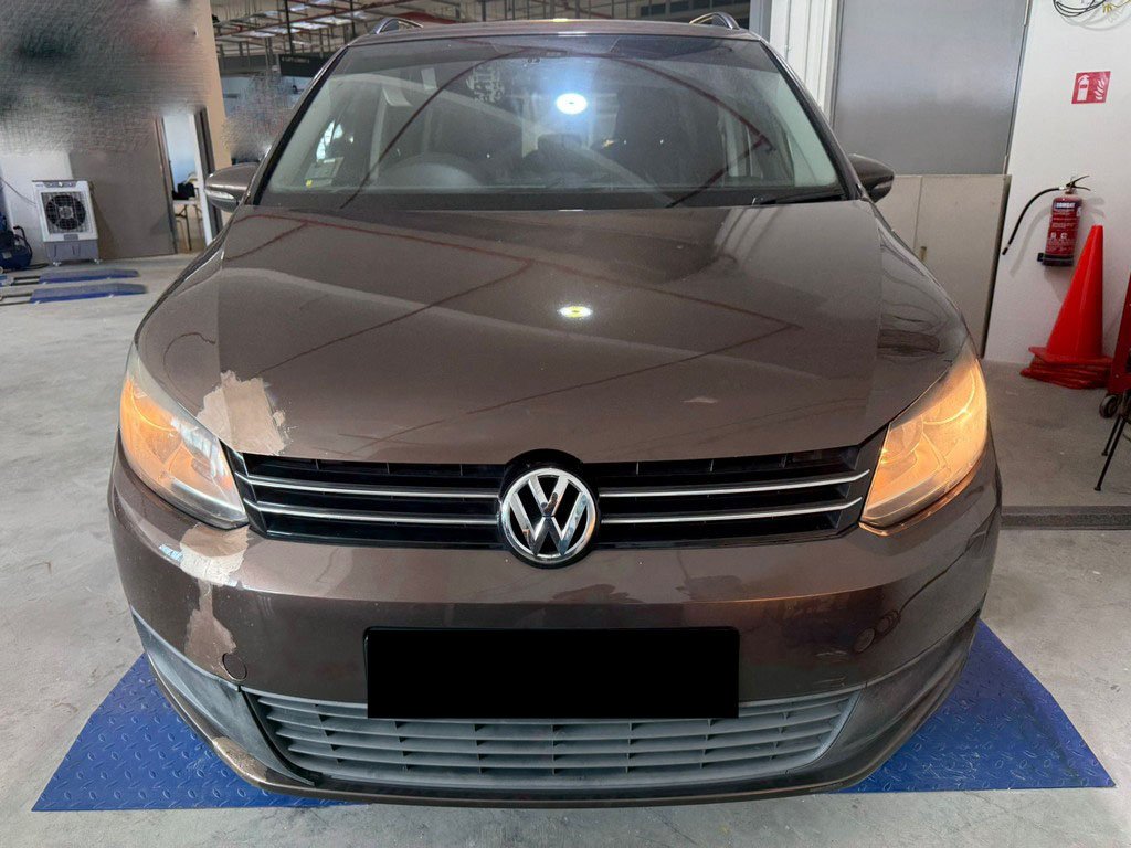 Volkswagen Touran 1.4l At Tsi 1t32b4 (COE Till 09/2025)