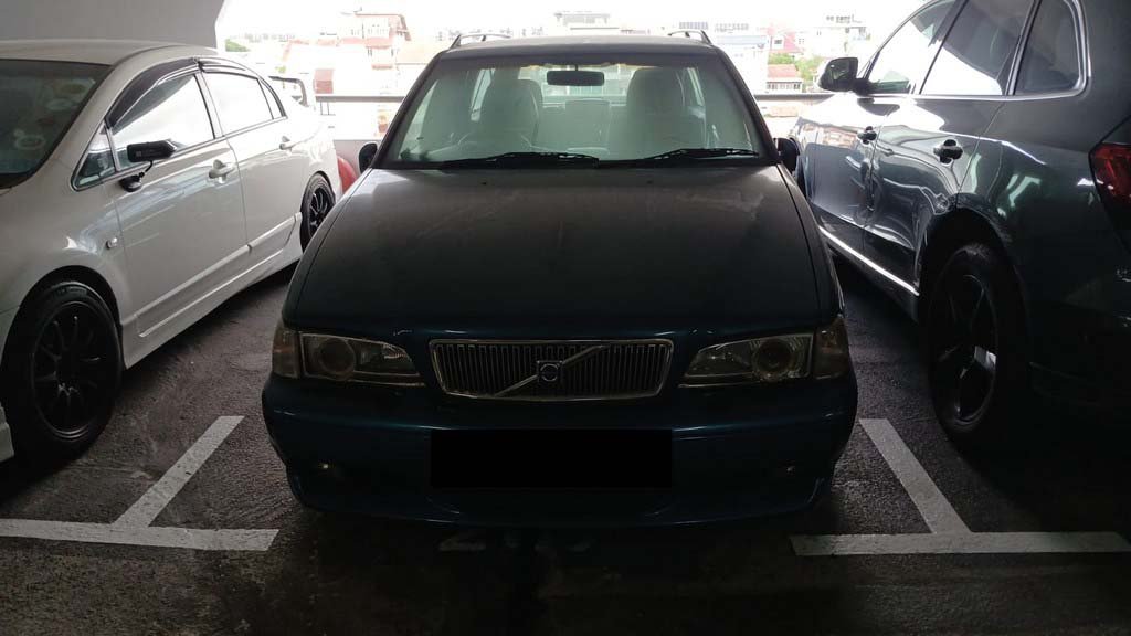 Volvo V70 2.0 Auto (COE Till 11/2027)