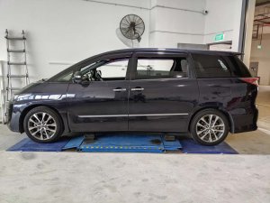 Toyota Estima Aeras Premium 2.4 Cvt 2wd 5dr